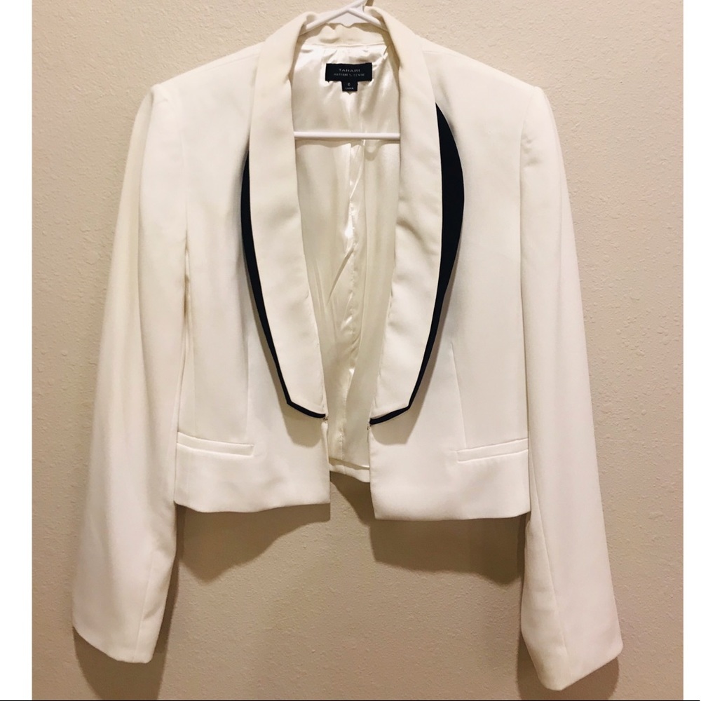 Tahari Blazer